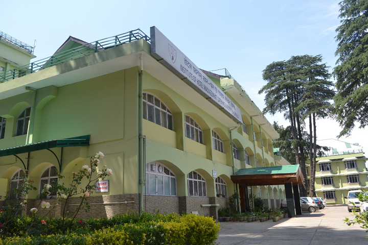 https://cache.careers360.mobi/media/colleges/social-media/media-gallery/6491/2020/12/17/Campus View of Institute of Hotel Management Catering and Nutrition Shimla_Campus-View_1.png